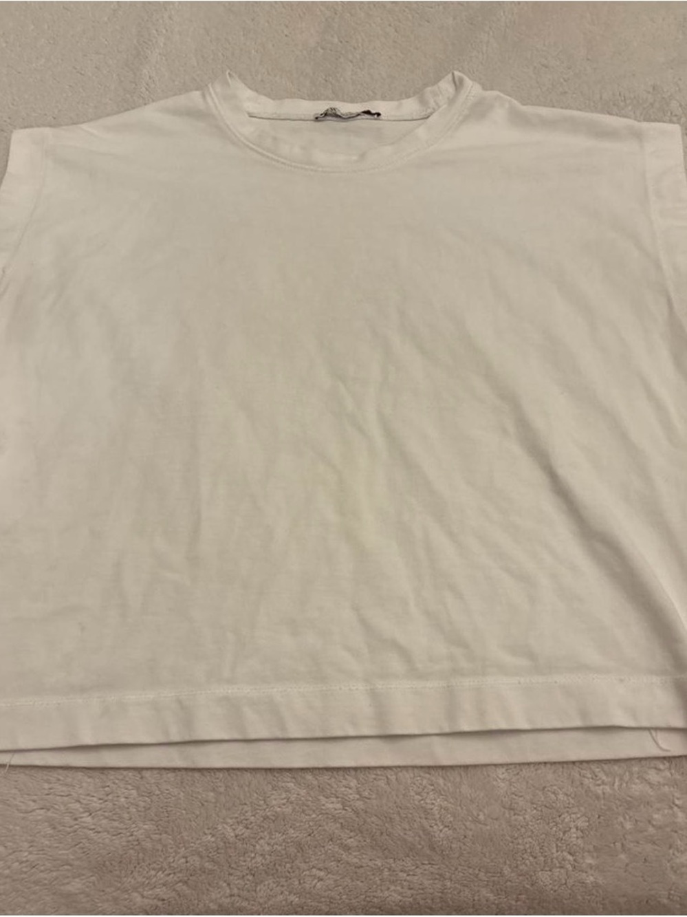 Zara Men’s White Short Sleeve Crewneck Tee